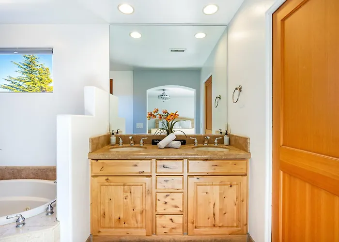Holiday home Thunder Mountain Retreat Hot Tub • Fire Pit • Red Rock Views Sedona